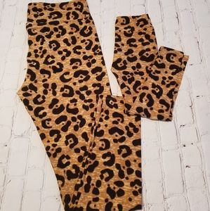 LULAROE LEGGINGS S/M ONLY